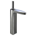 Кухонный смеситель Bravat Spring F179113C-A с поворотным изливом и высоким подъёмом - миниатюра фото 1