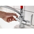 Смеситель Lemark Comfort LM3070C для кухни в хромированном корпусе с оранжевой вставкой - миниатюра фото 3