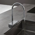Смеситель Hansgrohe Aquno Select M81 для кухни с вытяжным душем и каскадным режимом (73831800) - миниатюра фото 1