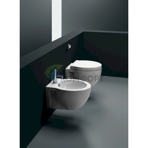 Подвесной унитаз GSI Panorama 661811: компактный дизайн и система «Антивсплеск» - фото 4