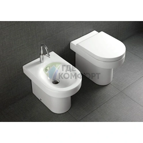 Приставной унизат Hatria Daytime: компактный и стильный напольный унитаз - фото 3