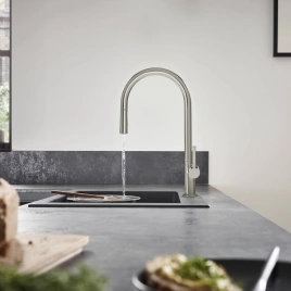 Hansgrohe Talis M54 Смеситель для кухни, на 1 отв, однорычажный, поворотный излив 223мм с вытяжным душем, 2jet, h210мм, sBox, цвет: сталь (72800800)