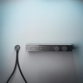 Gessi Hi-Fi Термостат для душа, с вкл. до 2 источников одновременно (внешняя часть), с полкой из черного мат. стекла, цвет: Black Metal Brushed PVD (63022#707)